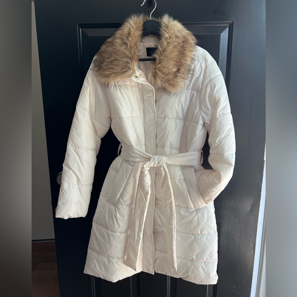 Ann Taylor White Puffer Jacket with Faux Fur Trim